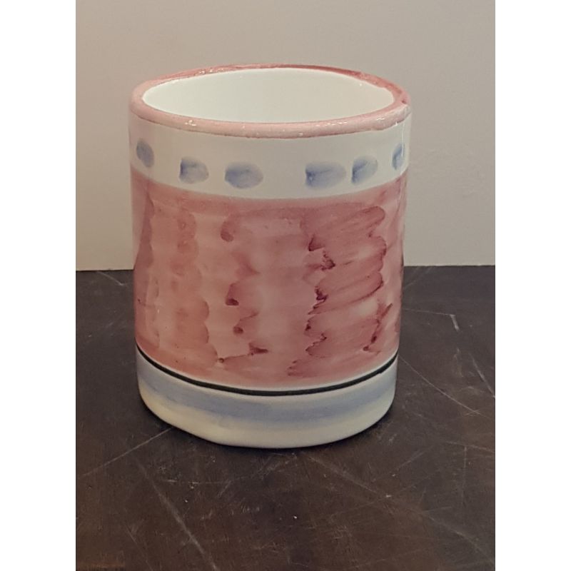 Bicchiere linea pennellati fondo rosa. Ceramica di vietri dipinta a mano.