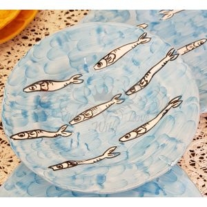 Dish, plate sardines line...